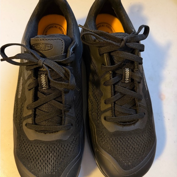 Black Athletic Men's Shoes Keen Utility Steel Toe Shoes Size 9